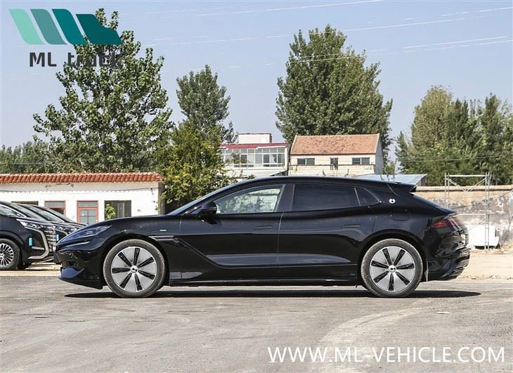 2024 BYD Denza Z9 GT