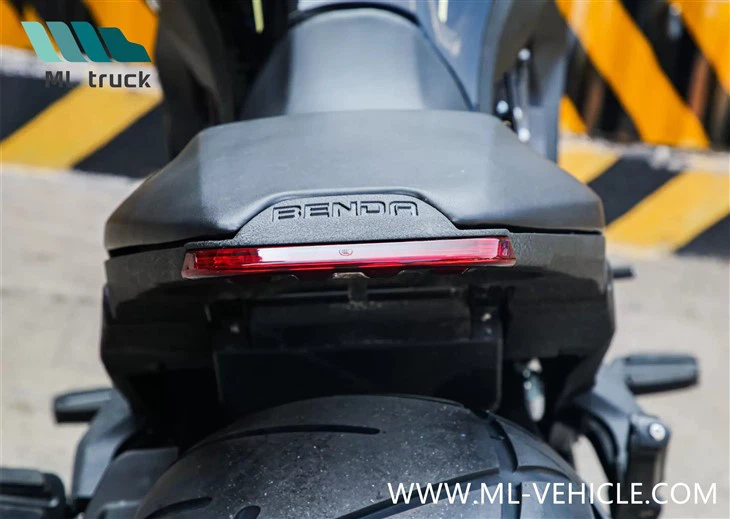 Benda LFC 700 Motorcycle