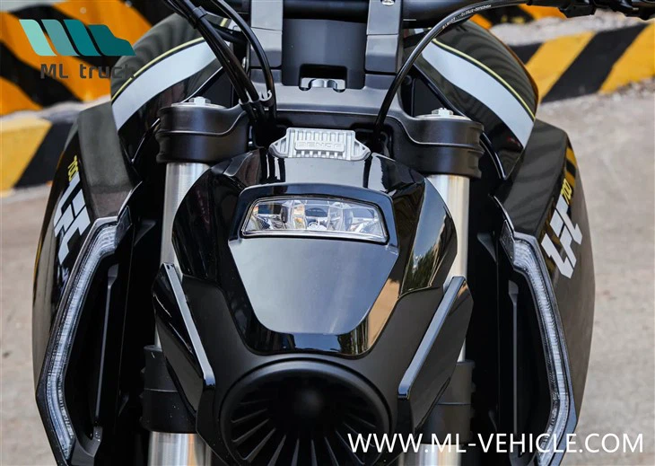 Benda LFC 700 Motorcycle