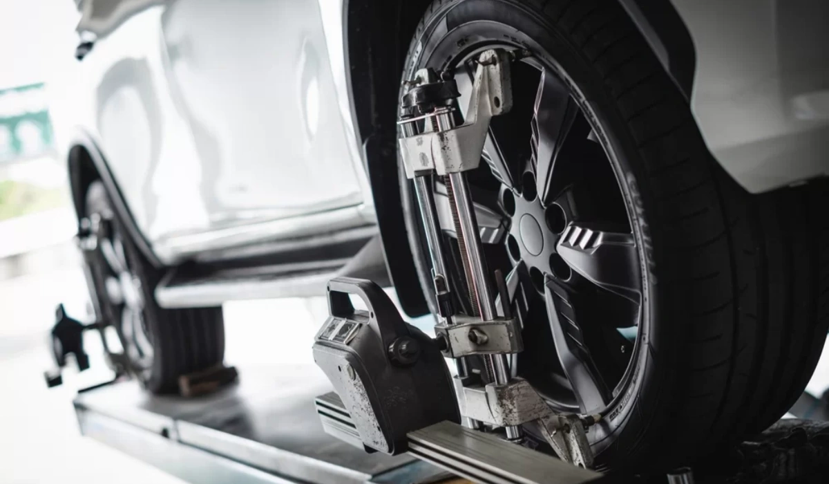 Comment savoir quand un véhicule a besoin d’un alignement des roues ?