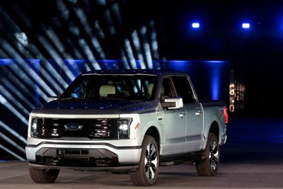 La demande de véhicules électriques diminue, le prix du Ford F-150 Lightning ...